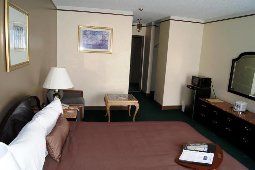 Surestay Plus By Best Western Windsor Buitenkant foto