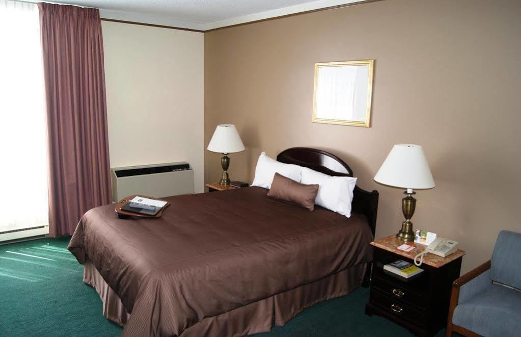 Surestay Plus By Best Western Windsor Buitenkant foto